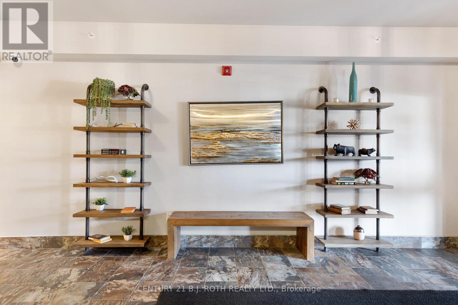 204 - 20 Koda Street, Barrie, Ontario  L9J 0J7 - Photo 3 - S12935600