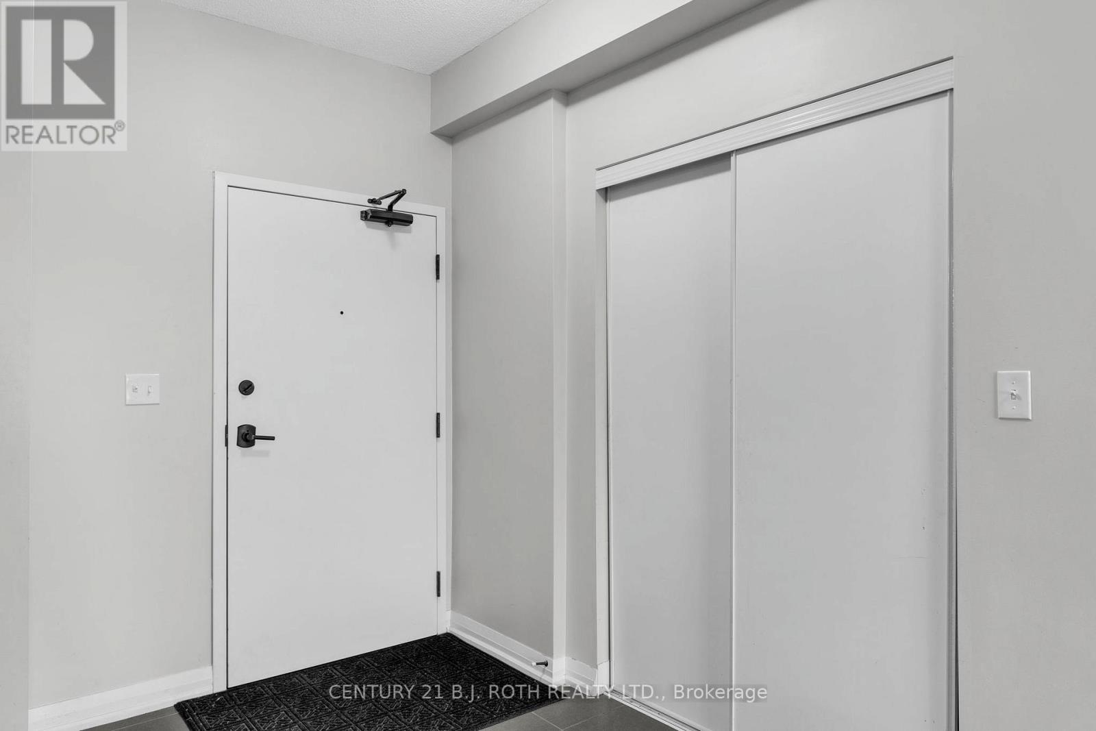 204 - 20 Koda Street, Barrie, Ontario  L9J 0J7 - Photo 6 - S12935600