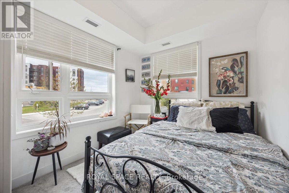 101 - 5 Chef Lane, Barrie (Bayshore), Ontario  L9J 0J8 - Photo 12 - S12935614