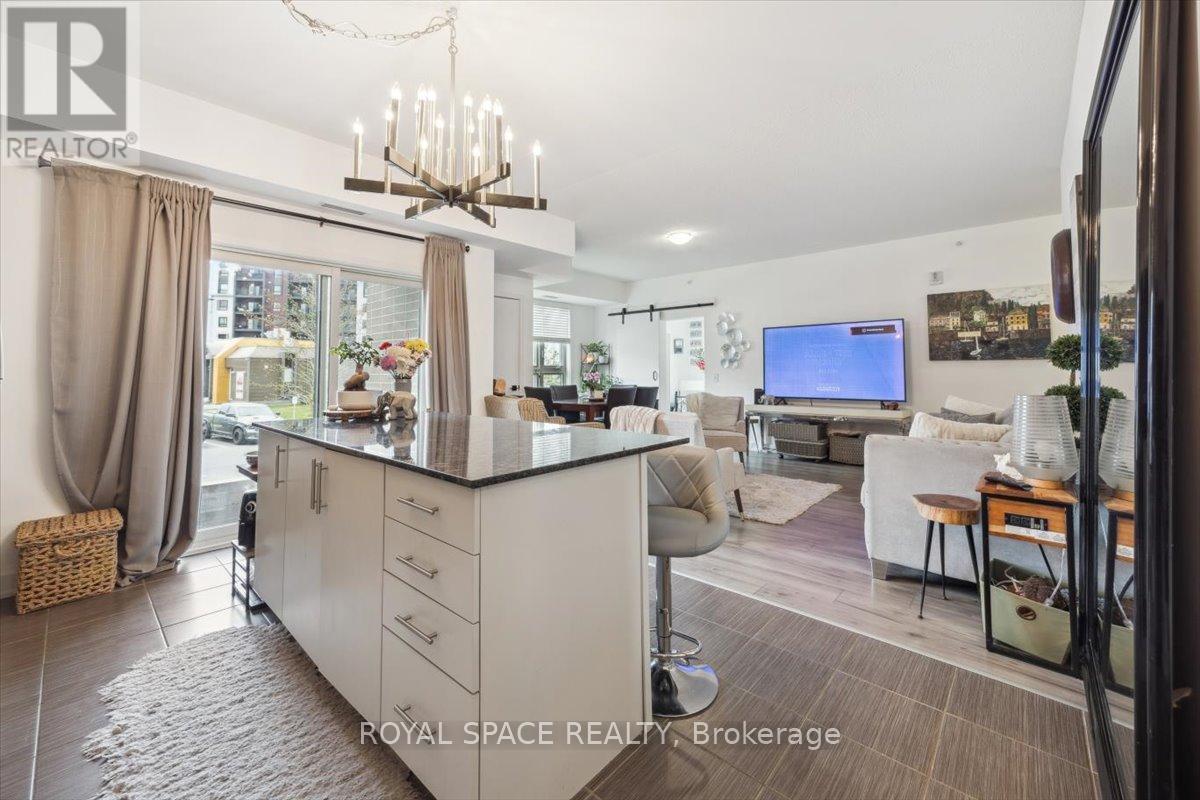 101 - 5 Chef Lane, Barrie (Bayshore), Ontario  L9J 0J8 - Photo 4 - S12935614