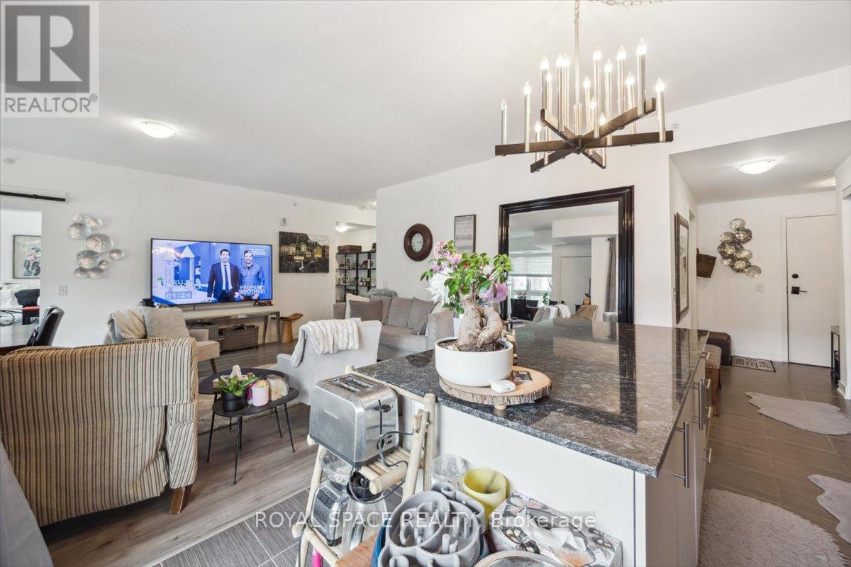 101 - 5 Chef Lane, Barrie (Bayshore), Ontario  L9J 0J8 - Photo 5 - S12935614