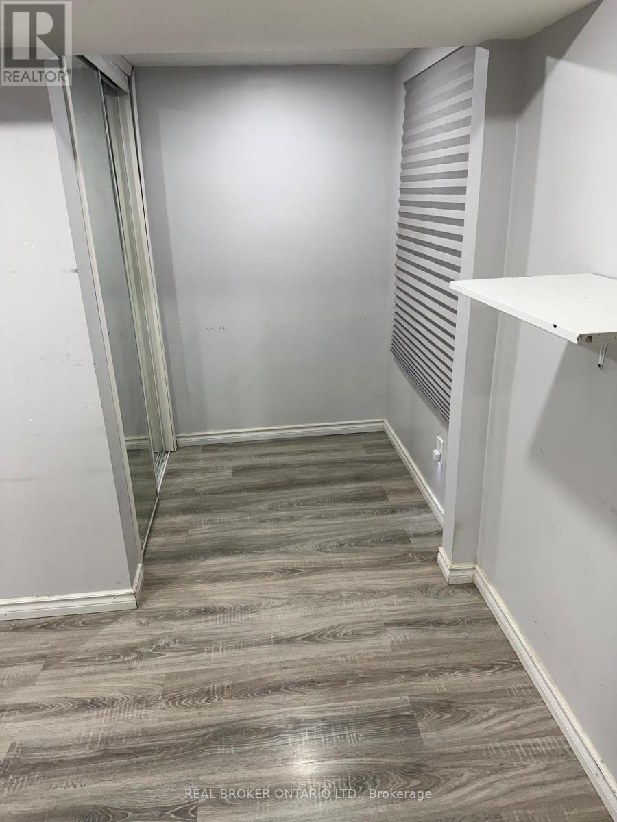 Lower - 136 Cabana Drive, Toronto, Ontario  M9L 1K9 - Photo 10 - W12935662