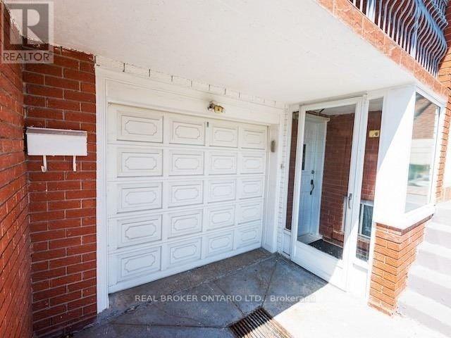 Lower - 136 Cabana Drive, Toronto, Ontario  M9L 1K9 - Photo 3 - W12935662