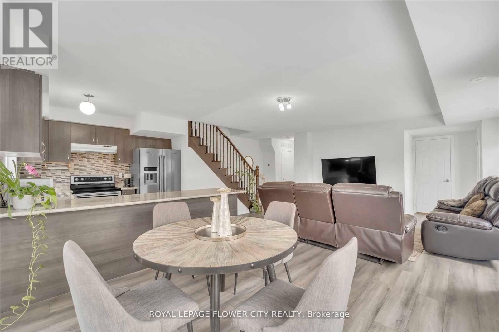 182 - 200 Veteran Drive, Brampton, Ontario  L7A 4S6 - Photo 6 - W12935664