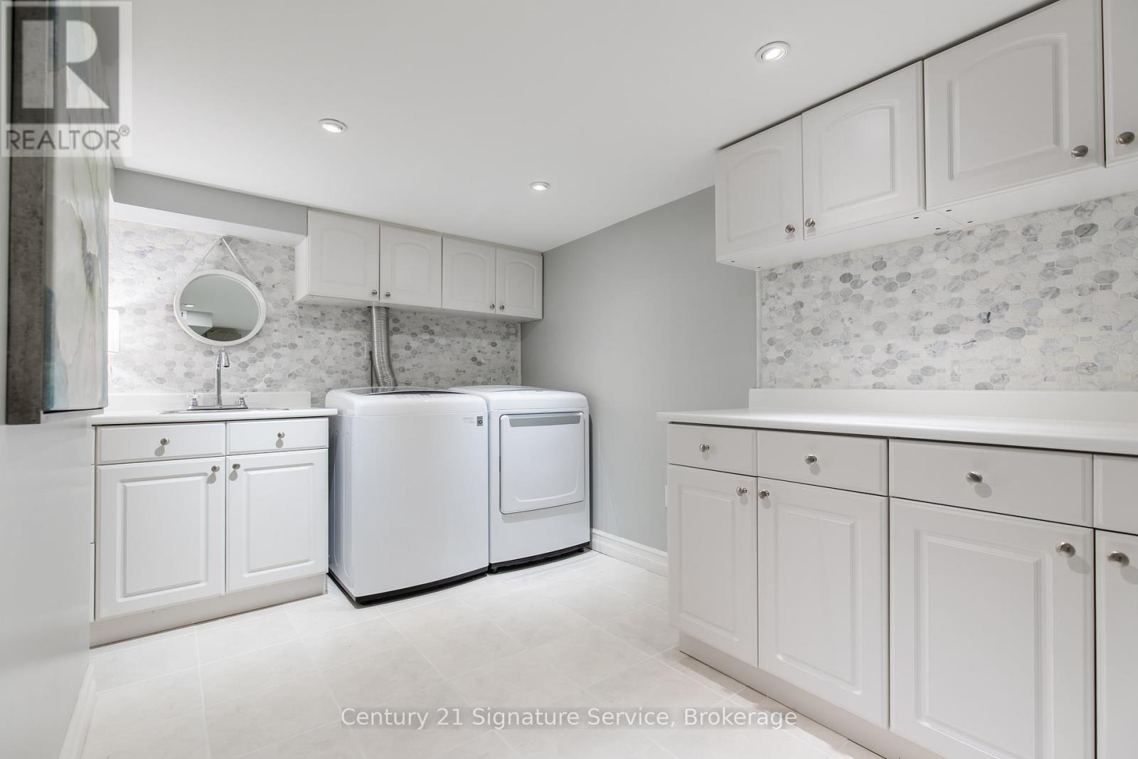 16 Ferndale Crescent, Brampton, Ontario  L6W 1E9 - Photo 38 - W12839772