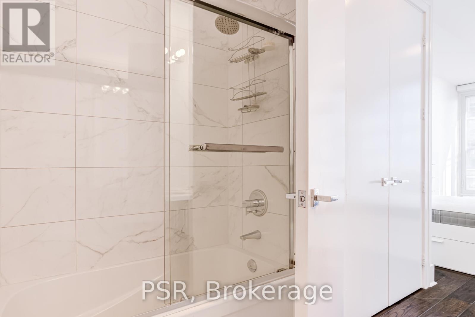 408 - 29 Queens Quay E, Toronto, Ontario  M5E 0A4 - Photo 19 - C12930876