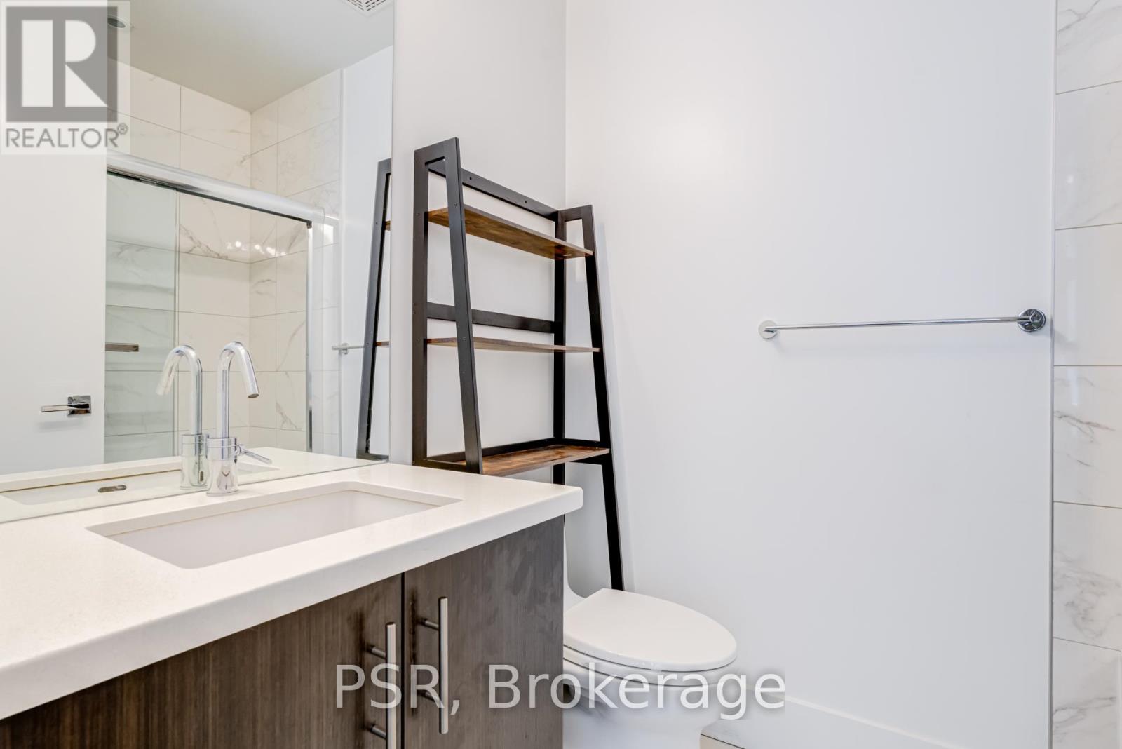 408 - 29 Queens Quay E, Toronto, Ontario  M5E 0A4 - Photo 18 - C12930876