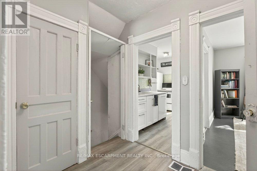 49 Cheever Street, Hamilton, Ontario  L8L 5R6 - Photo 16 - X12935594