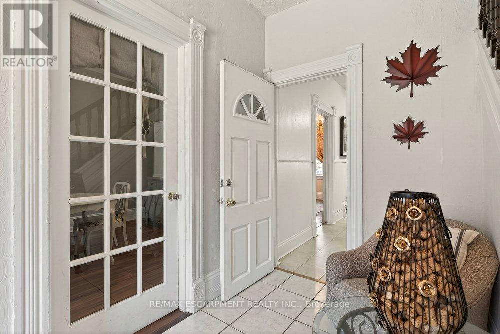 49 Cheever Street, Hamilton, Ontario  L8L 5R6 - Photo 7 - X12935594