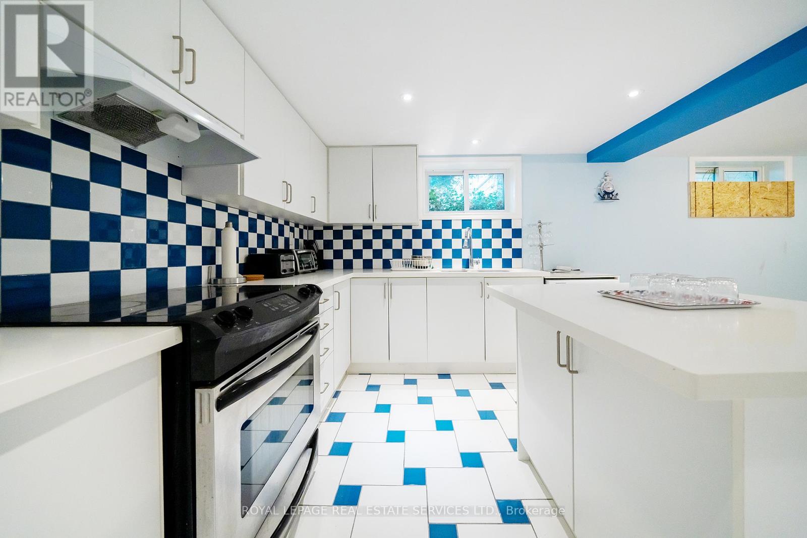 415 Niagara Boulevard, Fort Erie, Ontario  L2A 3H2 - Photo 6 - X12935652