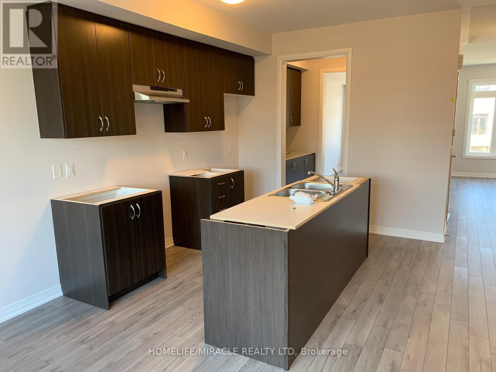 109 - 585 Colborne Street E, Brantford, Ontario  N3S 0K4 - Photo 8 - X12935686