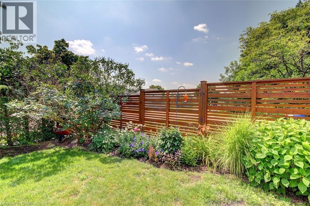 640 Heathcliffe Place, Waterloo, Ontario  N2T 2P3 - Photo 28 - 40814289