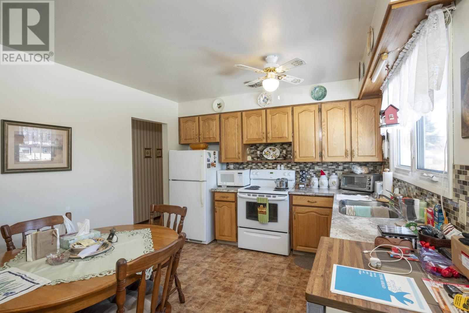 139 Spruce Ct, Thunder Bay, Ontario  P7C 1X9 - Photo 9 - TB2600535