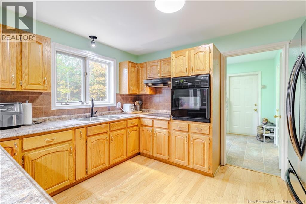 17 Christopher Drive, Burton, New Brunswick  E2V 3H4 - Photo 5 - NB127991