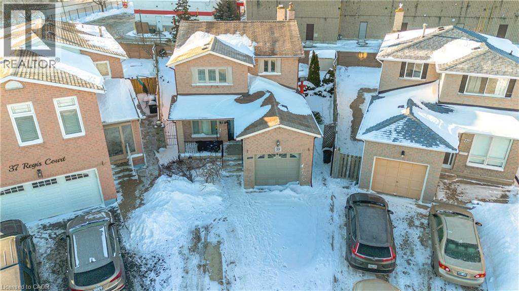 39 Regis Court, Stoney Creek, Ontario  L8E 4M8 - Photo 3 - 40802389