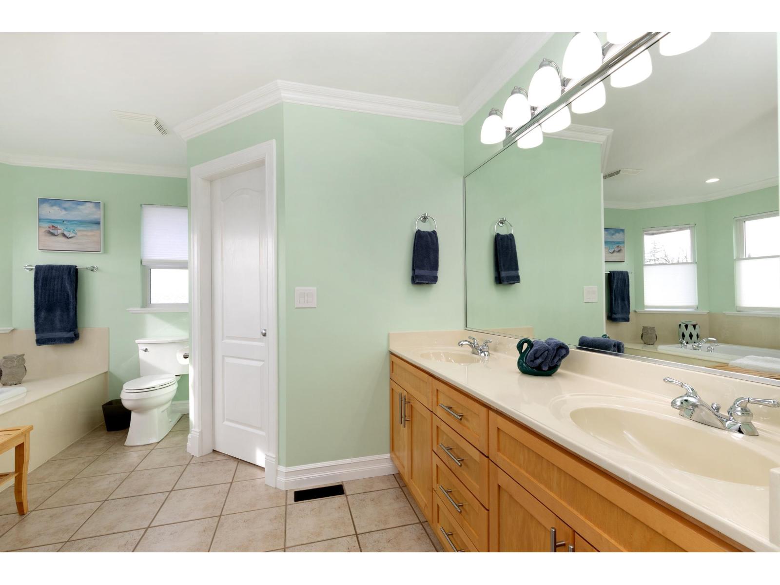 8022 Little Terrace, Mission, British Columbia  V2V 7B5 - Photo 16 - R3104173