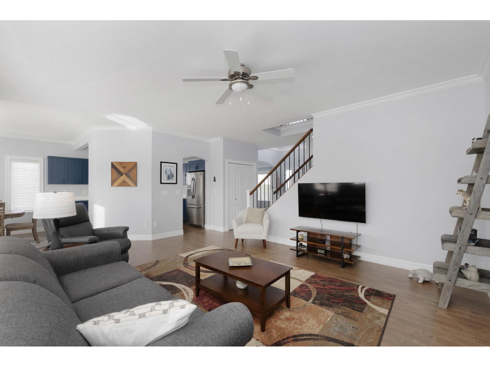 8022 Little Terrace, Mission, British Columbia  V2V 7B5 - Photo 4 - R3104173