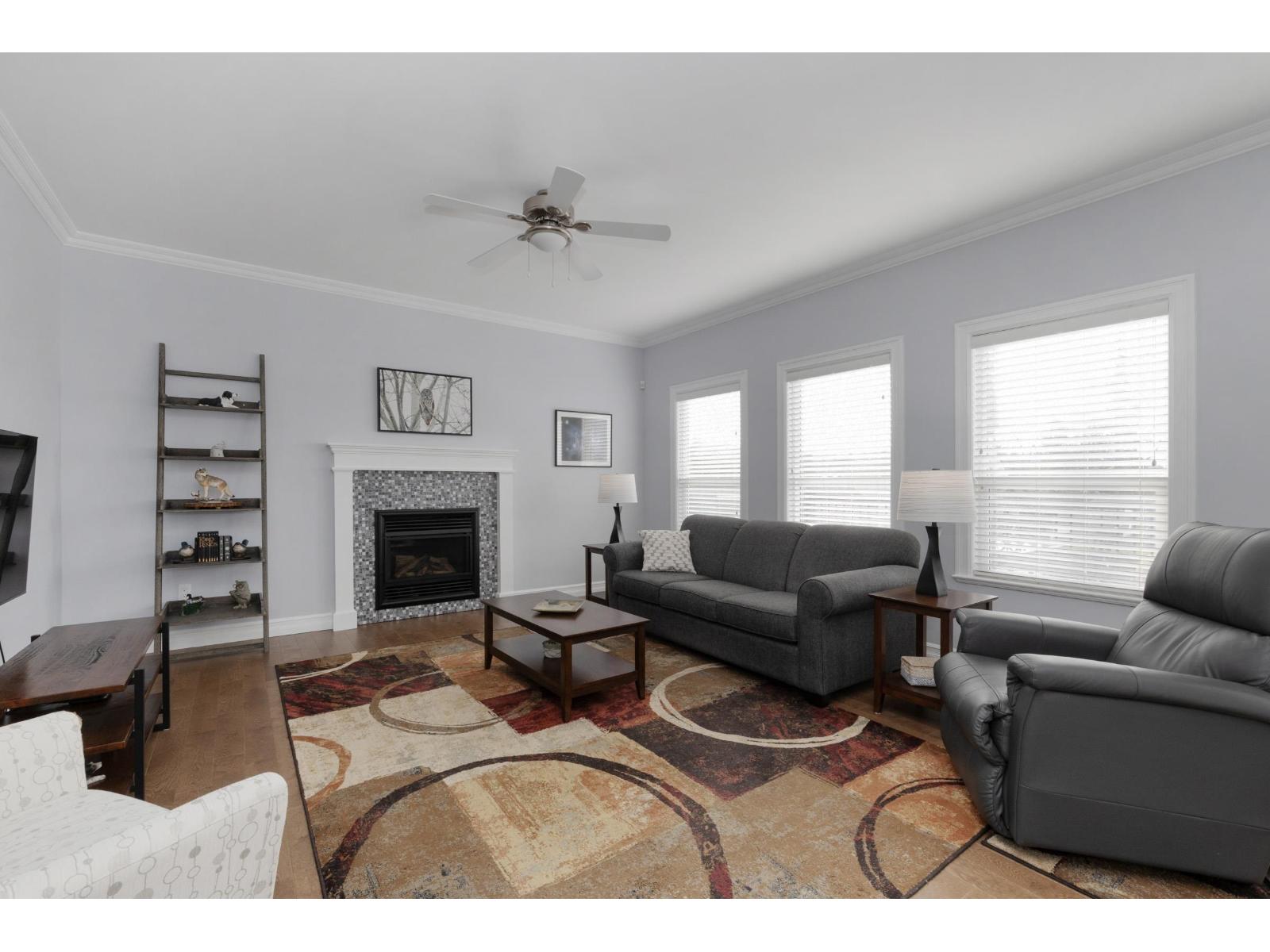 8022 Little Terrace, Mission, British Columbia  V2V 7B5 - Photo 2 - R3104173