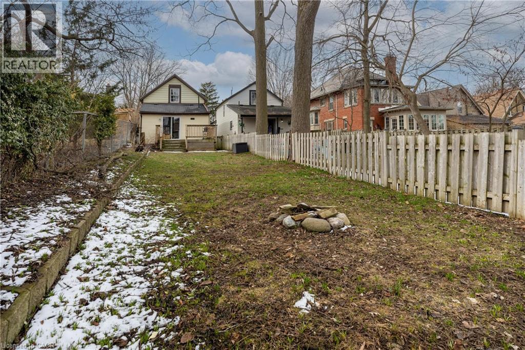 Photo 26 of 27 for 42 Palace Street