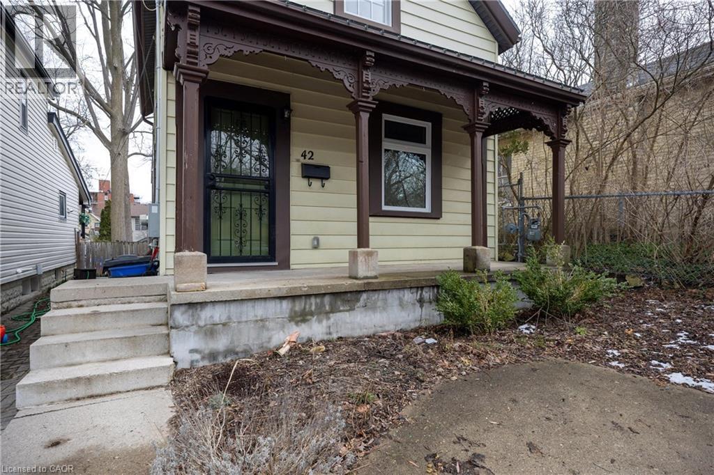 Photo 3 of 27 for 42 Palace Street