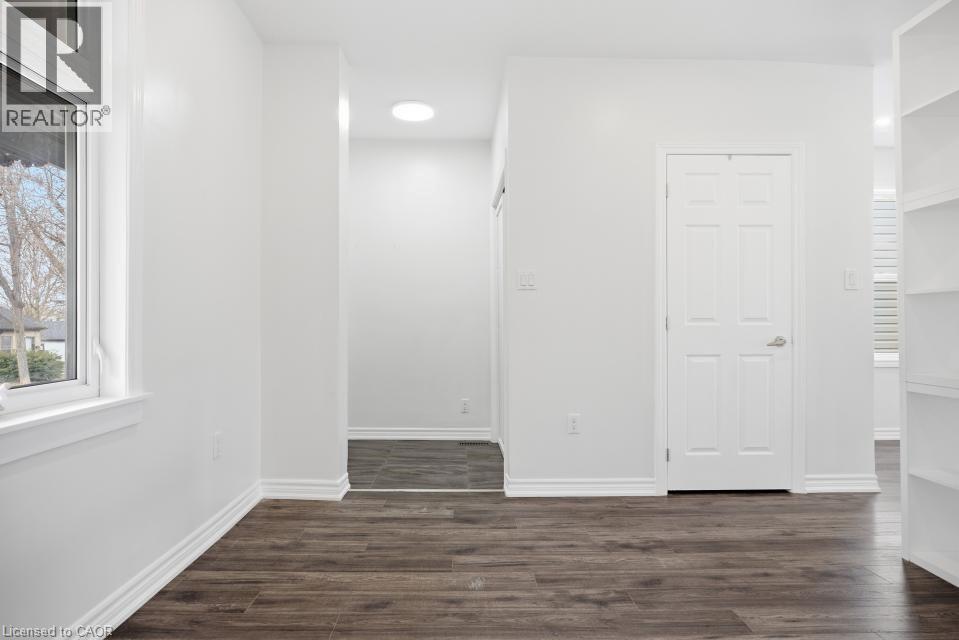 Photo 4 of 27 for 42 Palace Street