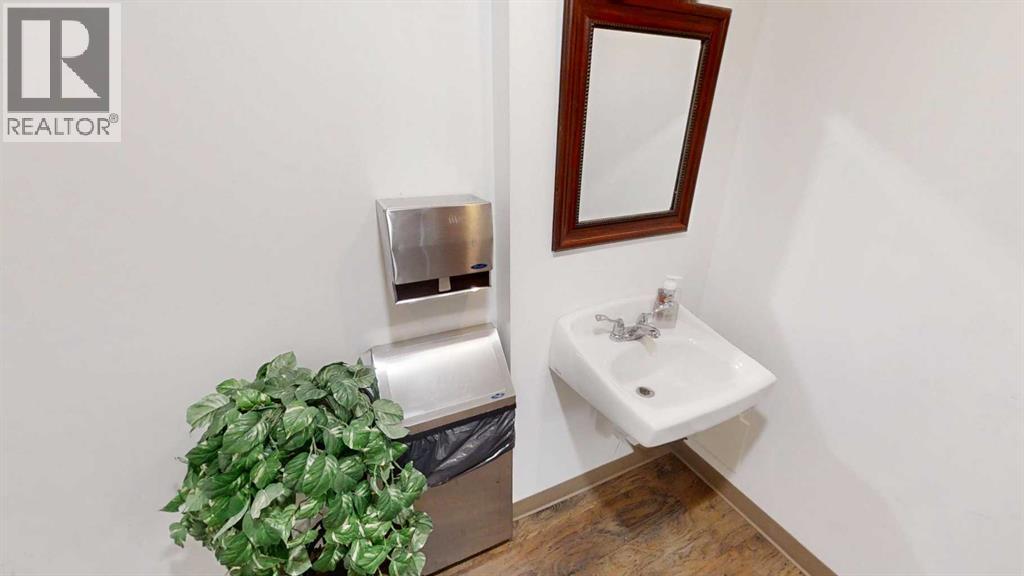 #120, 30 Springborough Boulevard SW, Calgary, Alberta  T3H 0N9 - Photo 17 - A2295533