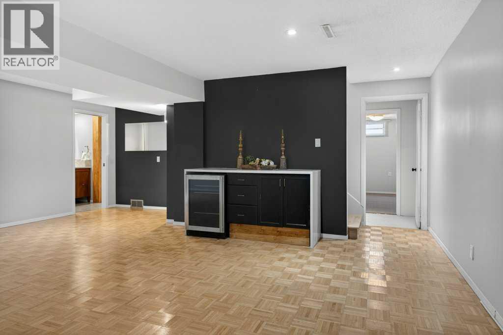 425 Woodland Crescent Se, Calgary, Alberta  T2J 1J7 - Photo 27 - A2296843