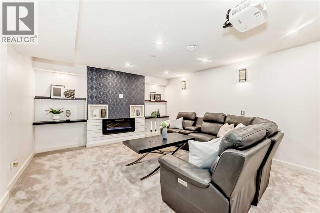 102 Royal Oak Crescent Nw, Calgary, Alberta  T3G 4Y7 - Photo 36 - A2297185