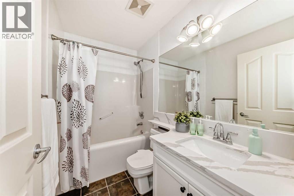 102 Royal Oak Crescent Nw, Calgary, Alberta  T3G 4Y7 - Photo 32 - A2297185