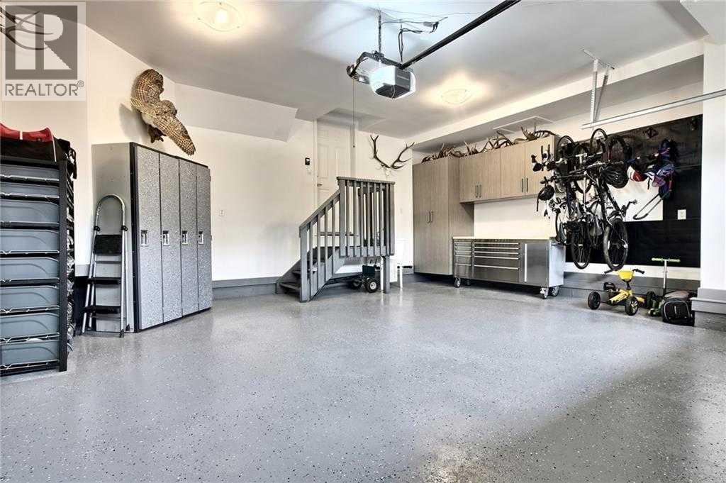 102 Royal Oak Crescent Nw, Calgary, Alberta  T3G 4Y7 - Photo 41 - A2297185