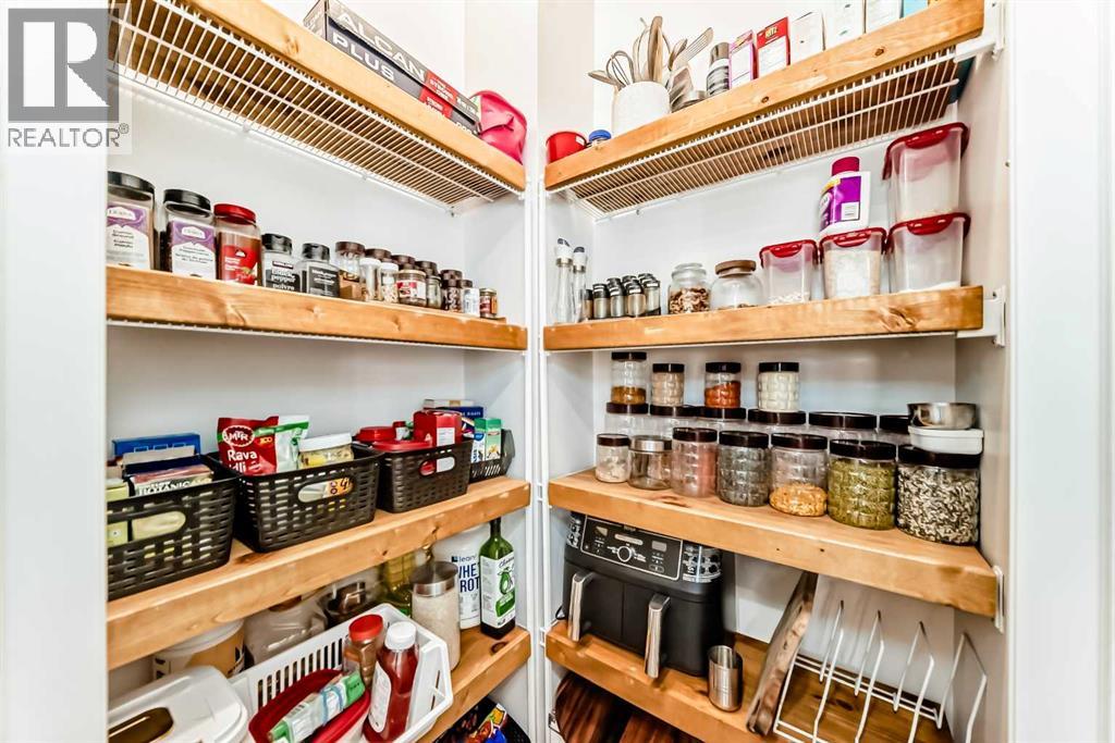 102 Royal Oak Crescent Nw, Calgary, Alberta  T3G 4Y7 - Photo 18 - A2297185