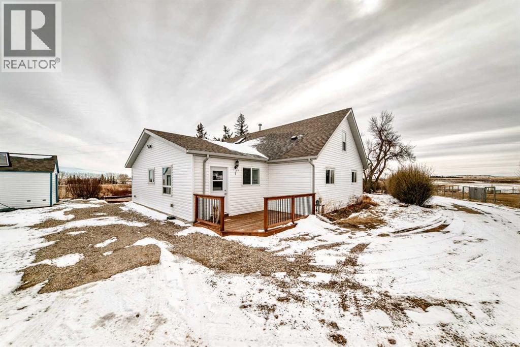 234016 Township Road 262, Rural Wheatland County, Alberta  T0J 2R0 - Photo 5 - A2297325