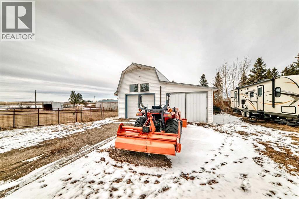 234016 Township Road 262, Rural Wheatland County, Alberta  T0J 2R0 - Photo 9 - A2297325