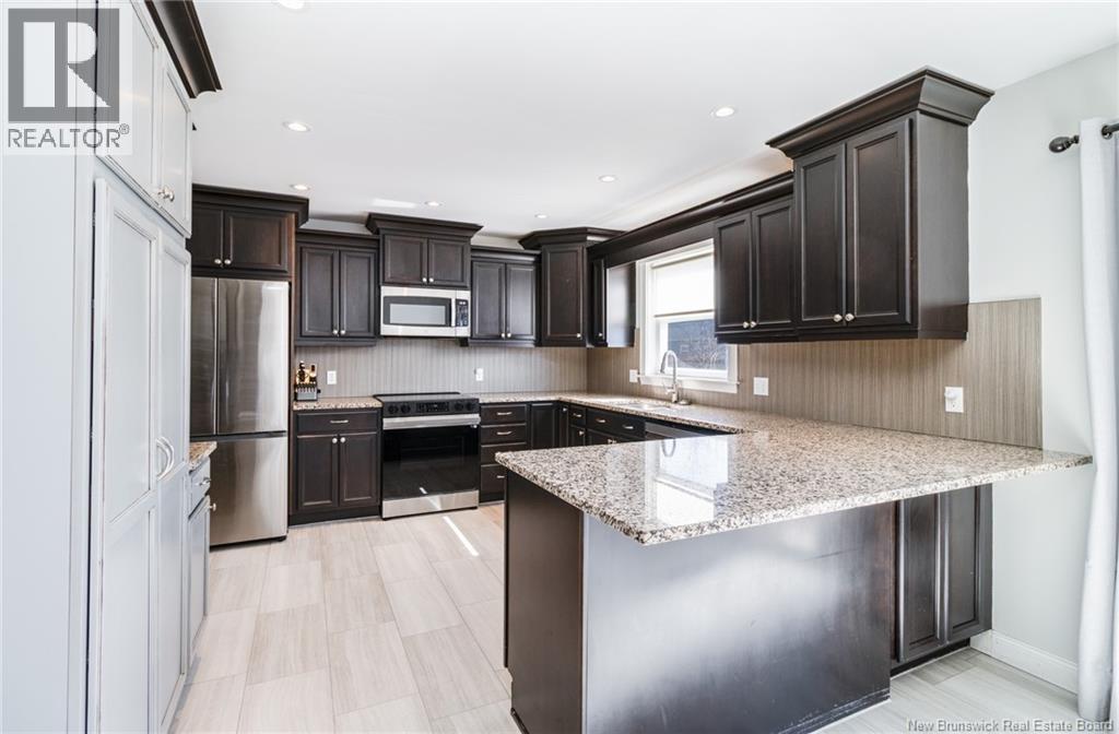 20 Knowlton Crescent, Oromocto, New Brunswick  E2V 4S8 - Photo 3 - NB136103