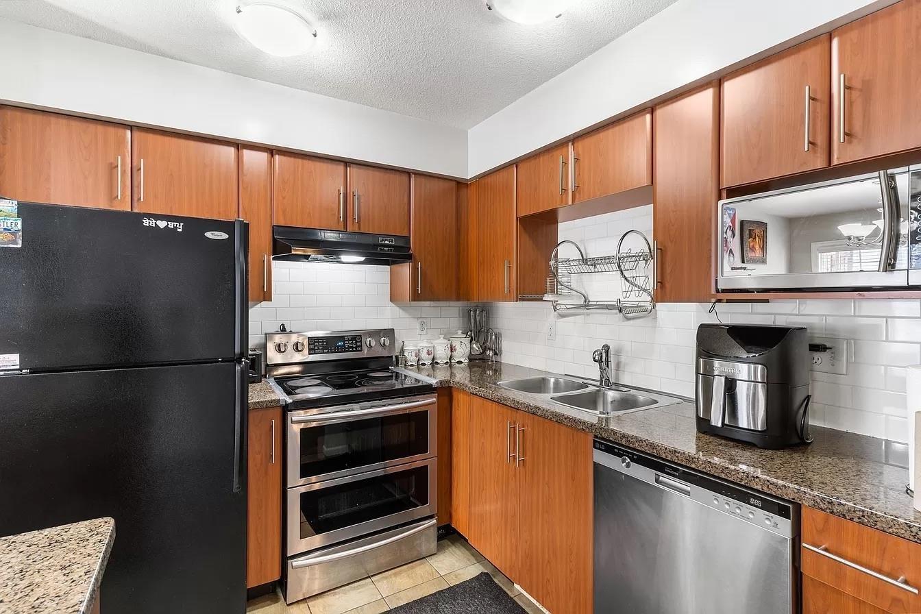 30 6110 138 Street, Surrey, British Columbia  V3K 3V6 - Photo 13 - R3104406