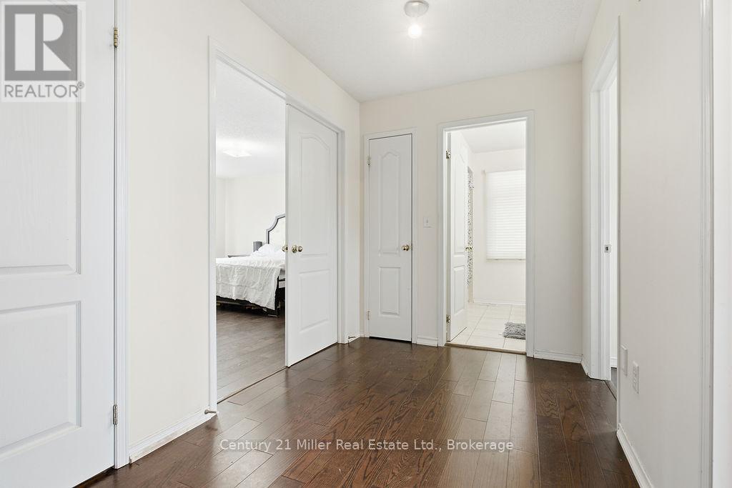 4827 Columbus Drive, Burlington, Ontario  L7M 0J4 - Photo 14 - W12935806