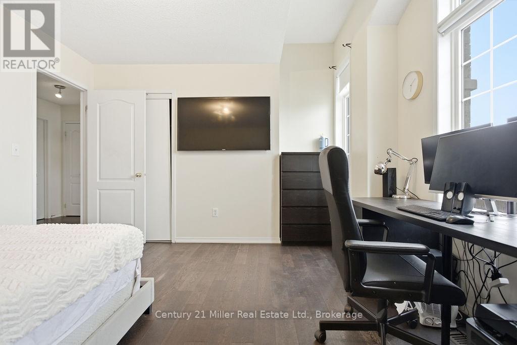 4827 Columbus Drive, Burlington, Ontario  L7M 0J4 - Photo 16 - W12935806