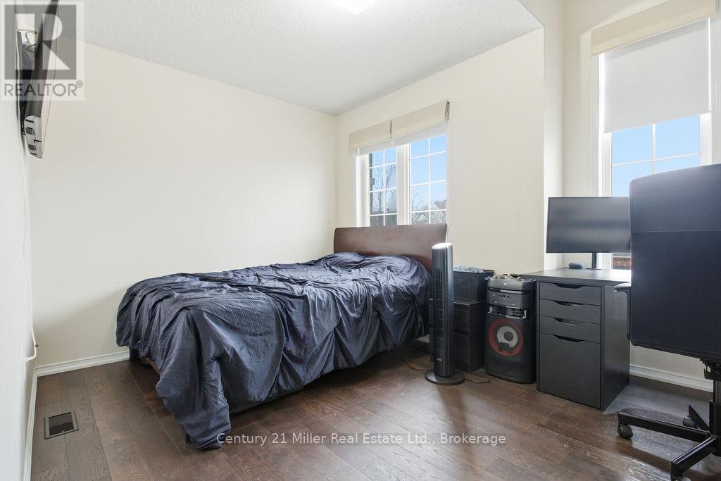 4827 Columbus Drive, Burlington, Ontario  L7M 0J4 - Photo 17 - W12935806