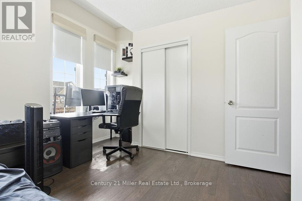 4827 Columbus Drive, Burlington, Ontario  L7M 0J4 - Photo 18 - W12935806