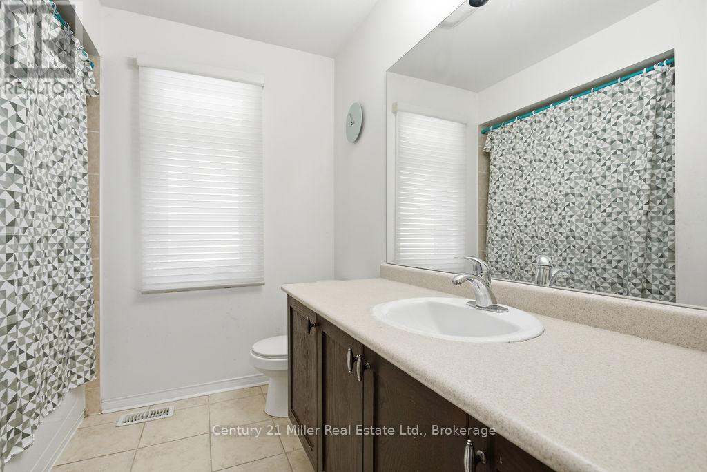 4827 Columbus Drive, Burlington, Ontario  L7M 0J4 - Photo 19 - W12935806