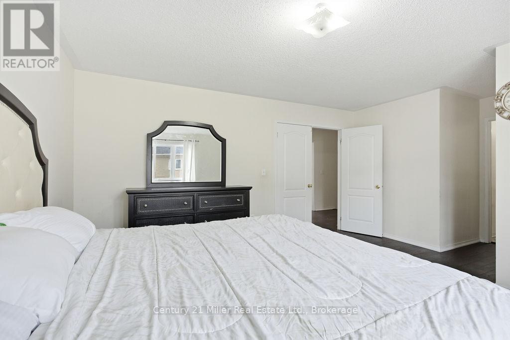 4827 Columbus Drive, Burlington, Ontario  L7M 0J4 - Photo 21 - W12935806