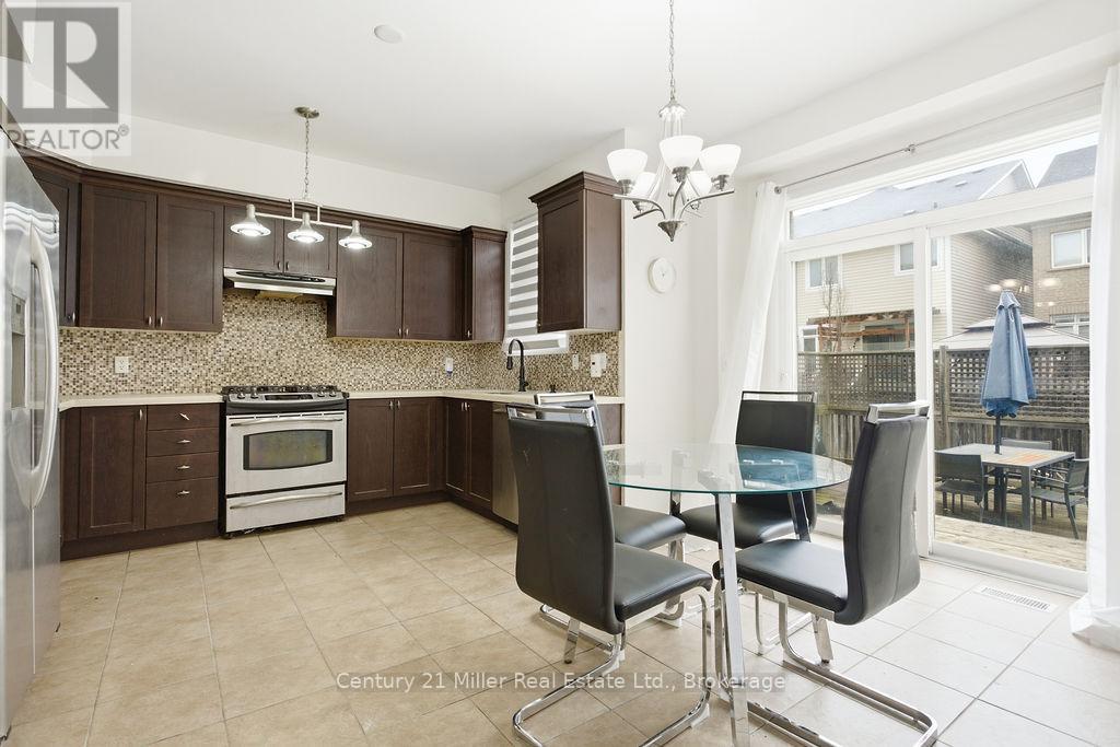 4827 Columbus Drive, Burlington, Ontario  L7M 0J4 - Photo 7 - W12935806