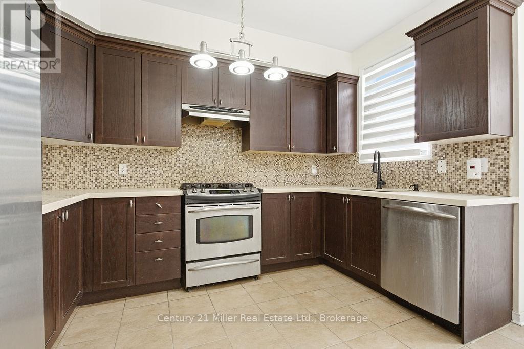 4827 Columbus Drive, Burlington, Ontario  L7M 0J4 - Photo 8 - W12935806