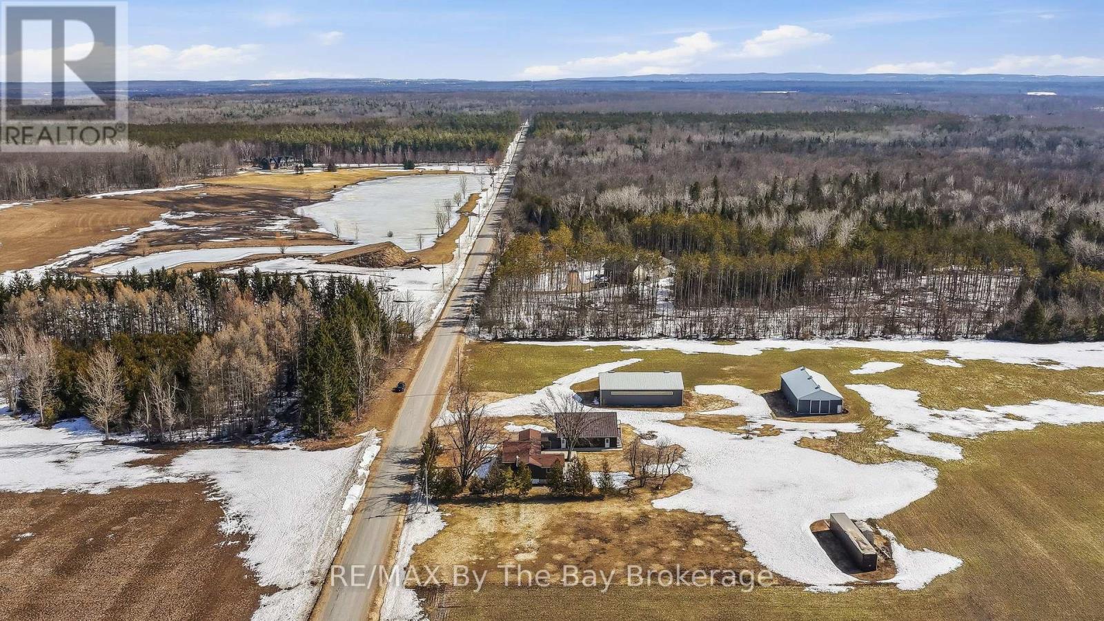 2533 Flos 3 Road W, Springwater, Ontario  L0L 2K0 - Photo 40 - S12935852