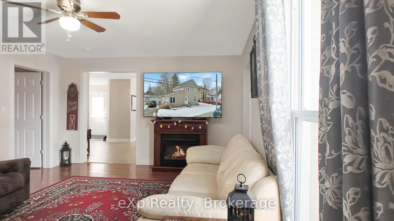 370 6th Avenue, Hanover, Ontario  N4N 2E9 - Photo 17 - X12935752