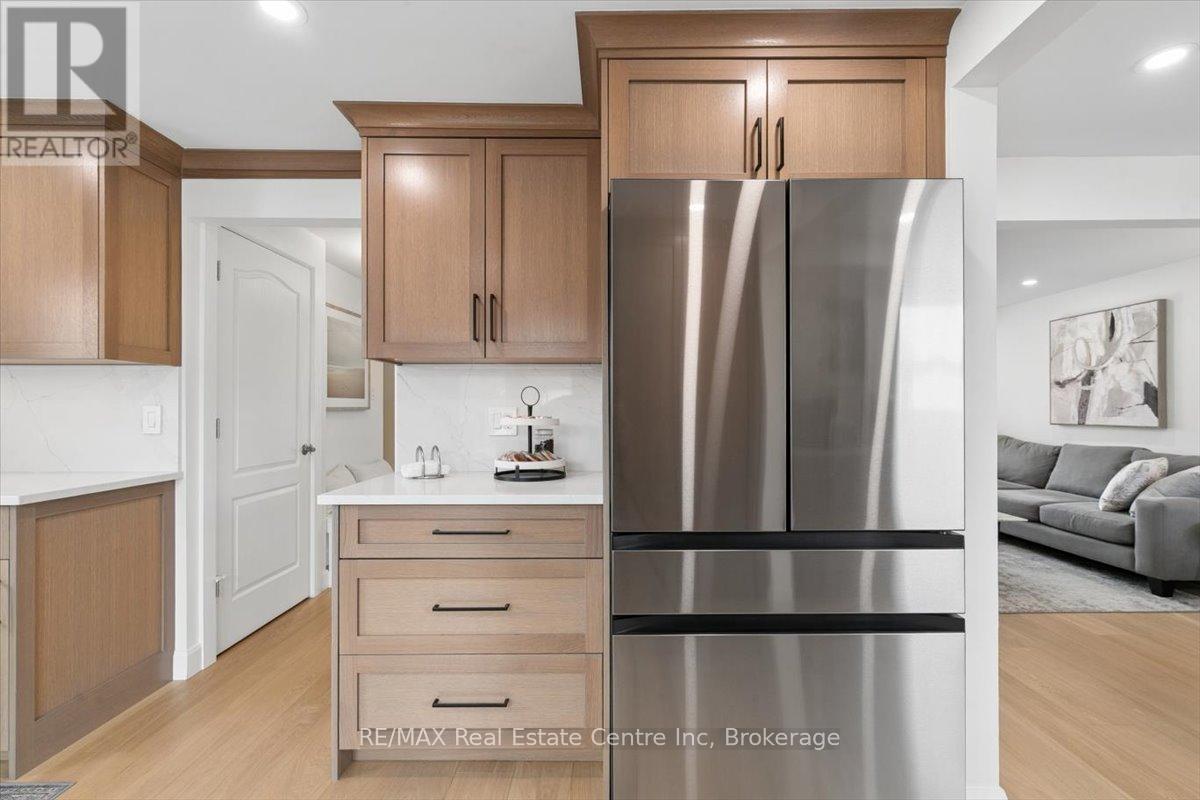 45 Darby Road, Guelph (Willow West/sugarbush/west Acres), Ontario  N1K 1R5 - Photo 18 - X12935798