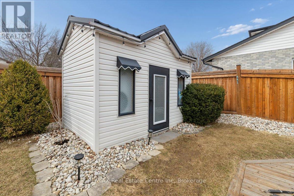 45 Darby Road, Guelph (Willow West/sugarbush/west Acres), Ontario  N1K 1R5 - Photo 50 - X12935798