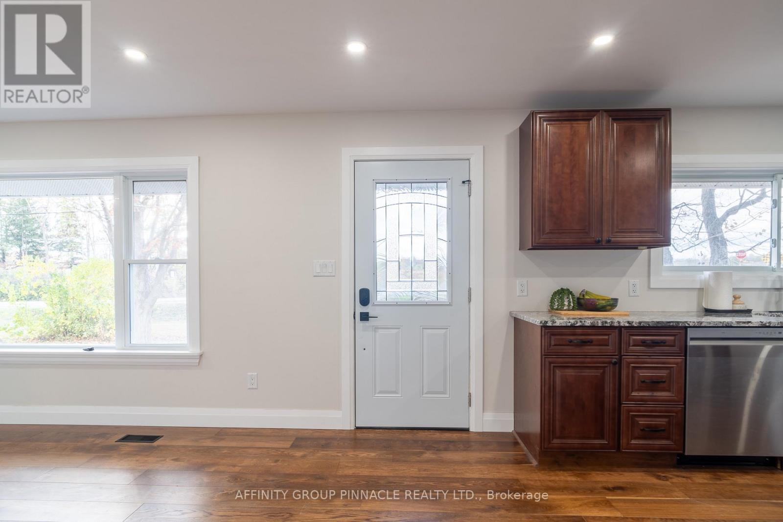 1651 Ramara Road 51, Ramara, Ontario  L0K 1B0 - Photo 10 - S12935870