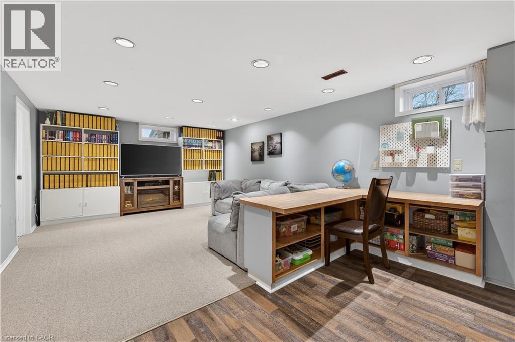 51 Elgar Avenue, Hamilton, Ontario  L9C 4E3 - Photo 26 - 40816142