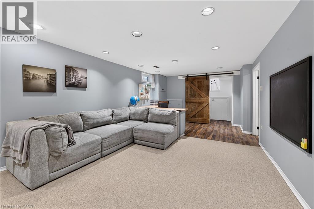 51 Elgar Avenue, Hamilton, Ontario  L9C 4E3 - Photo 28 - 40816142